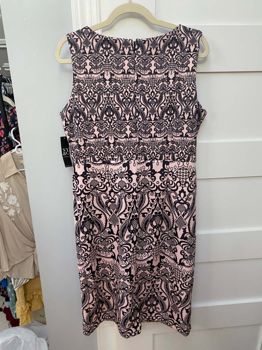 New York and Company Pink and black sheath dress - Picture 3 of 8